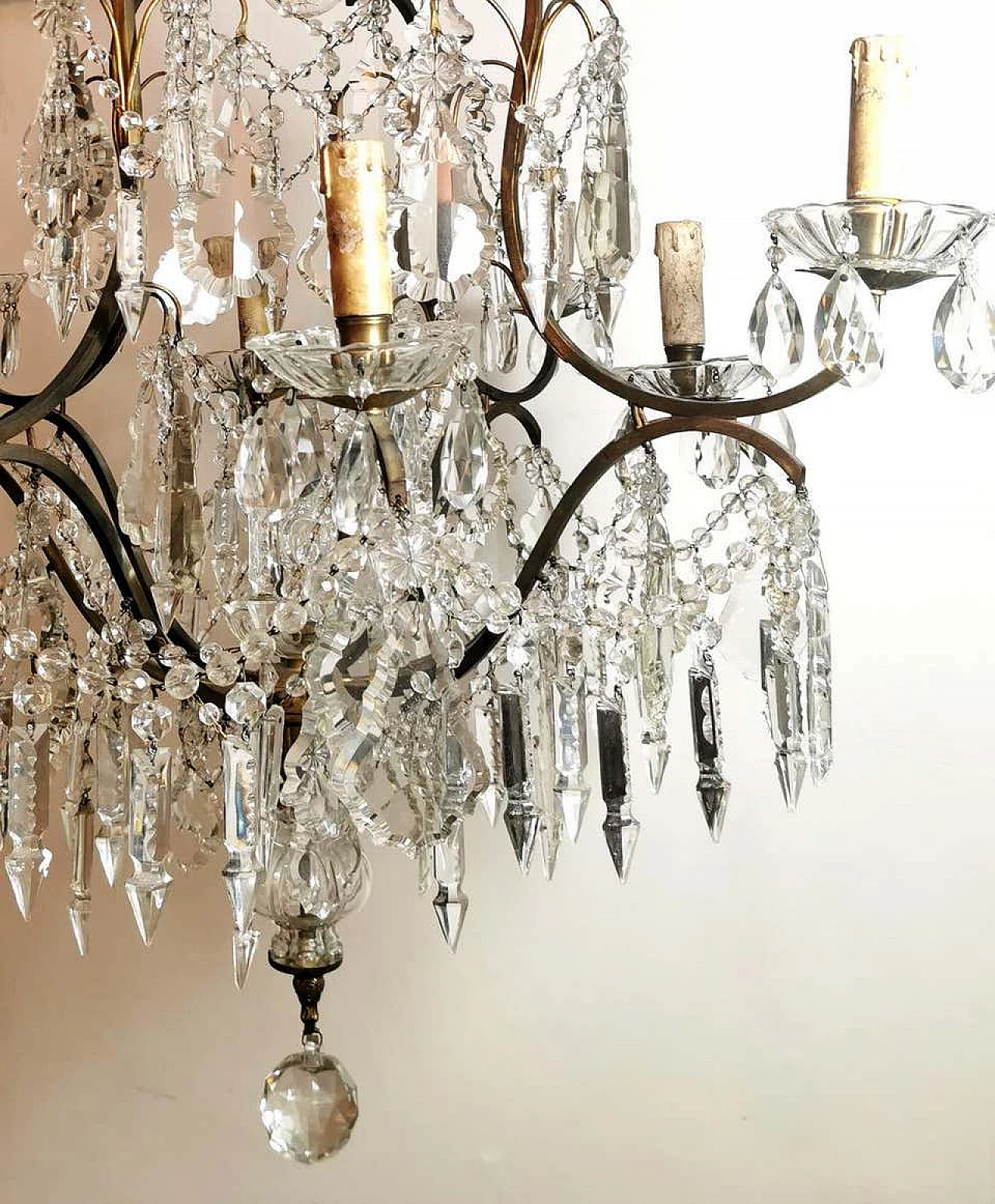 Louis XV style chandelier in bronze with cut crystals, end of 19th century 1187678