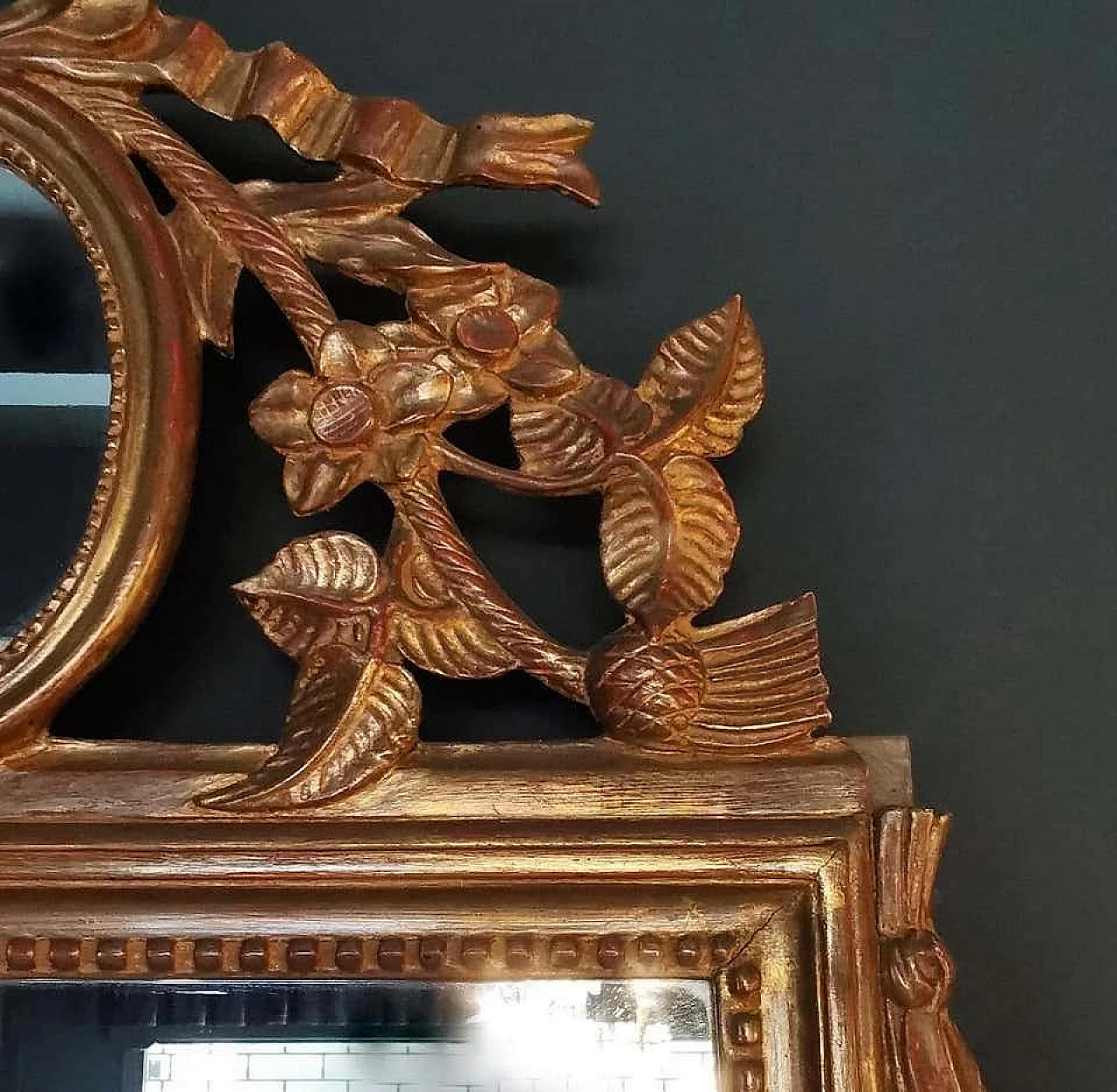 Cornice Rococò in legno dorato e doppio specchio 1188183