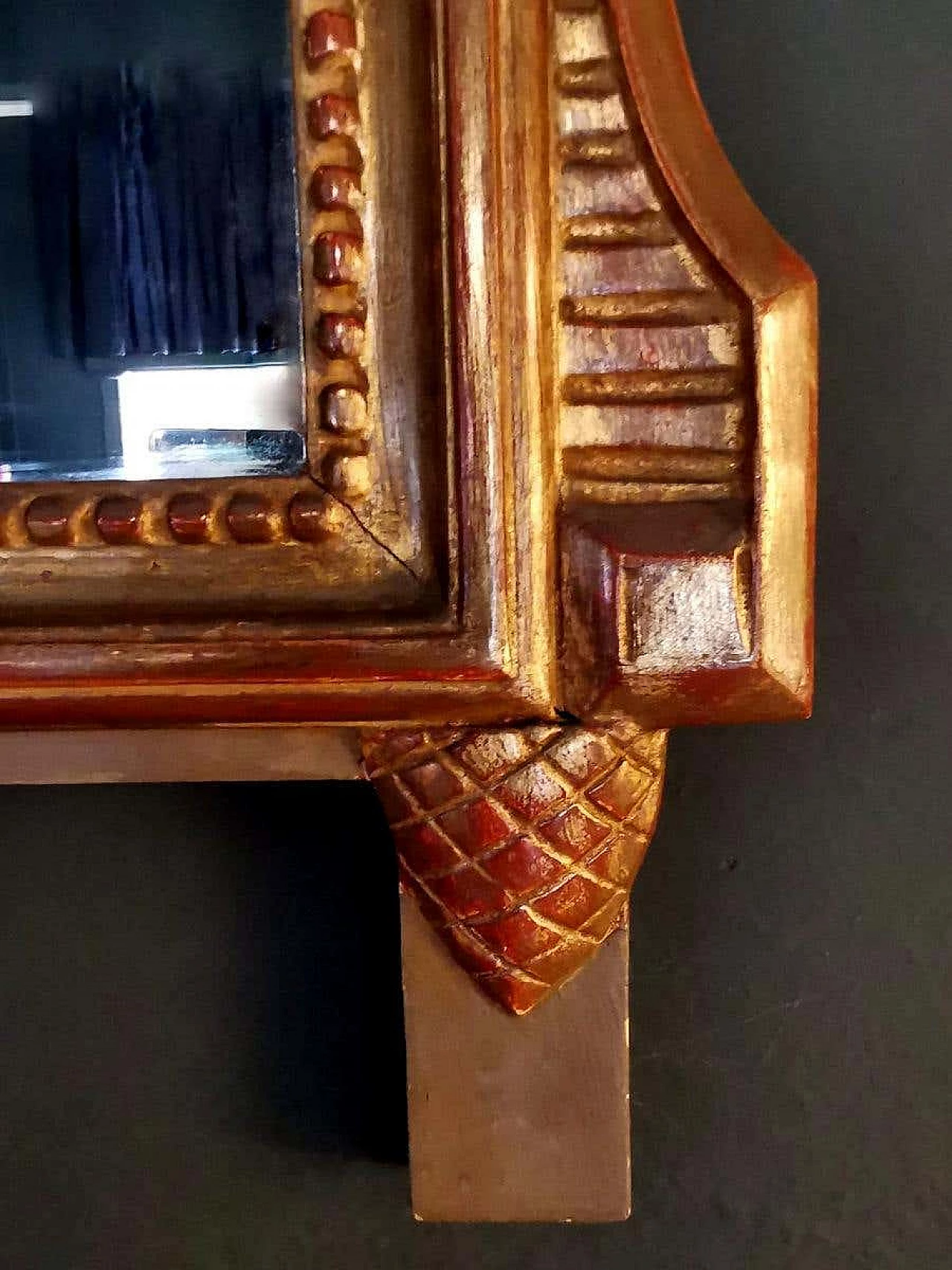 Cornice Rococò in legno dorato e doppio specchio 1188184