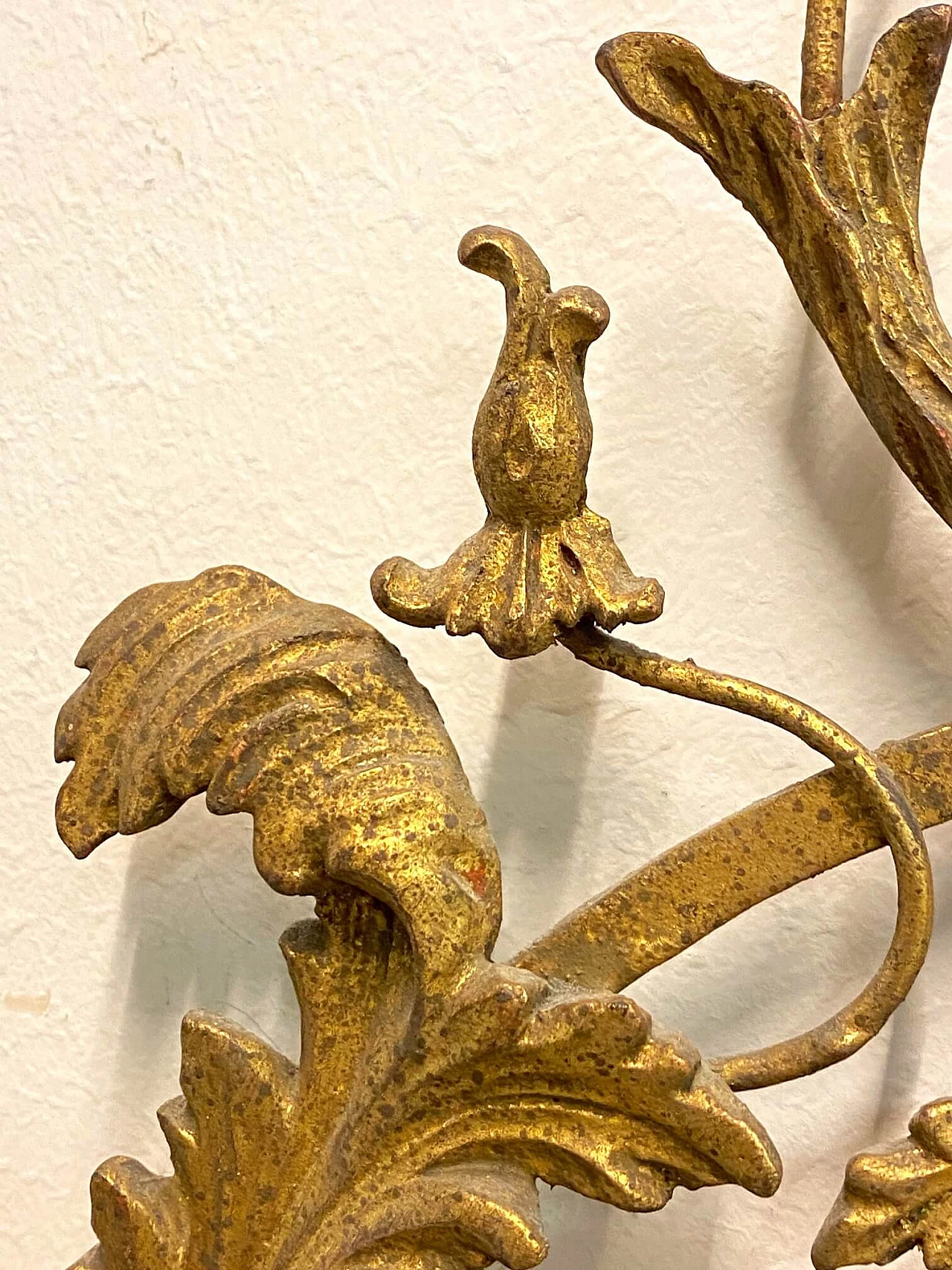 Wall sconce with 3 lights in wood and gilded iron with mirror, 50s 1188648