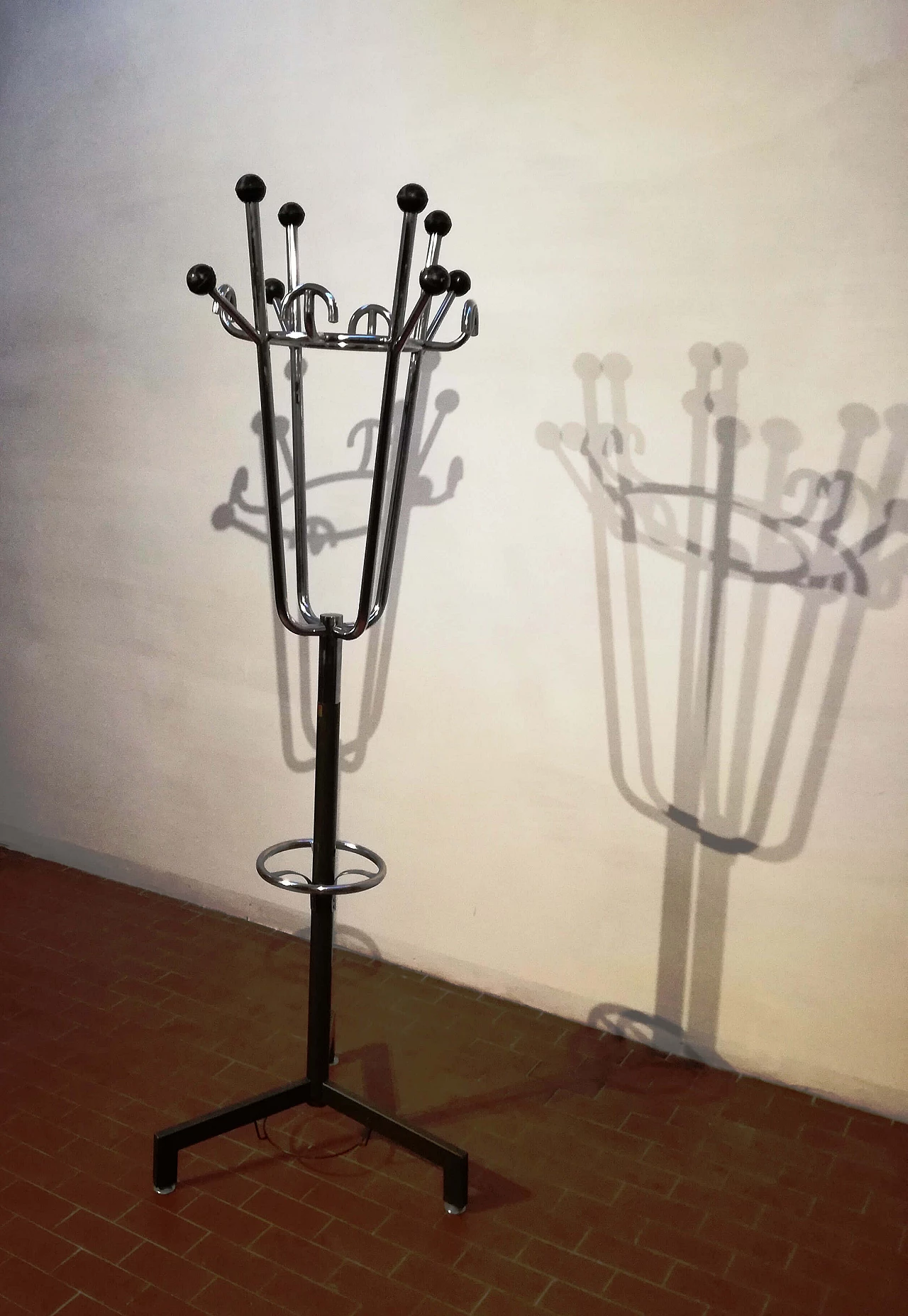 Appendiabiti a stelo in metallo, anni '60 1190749