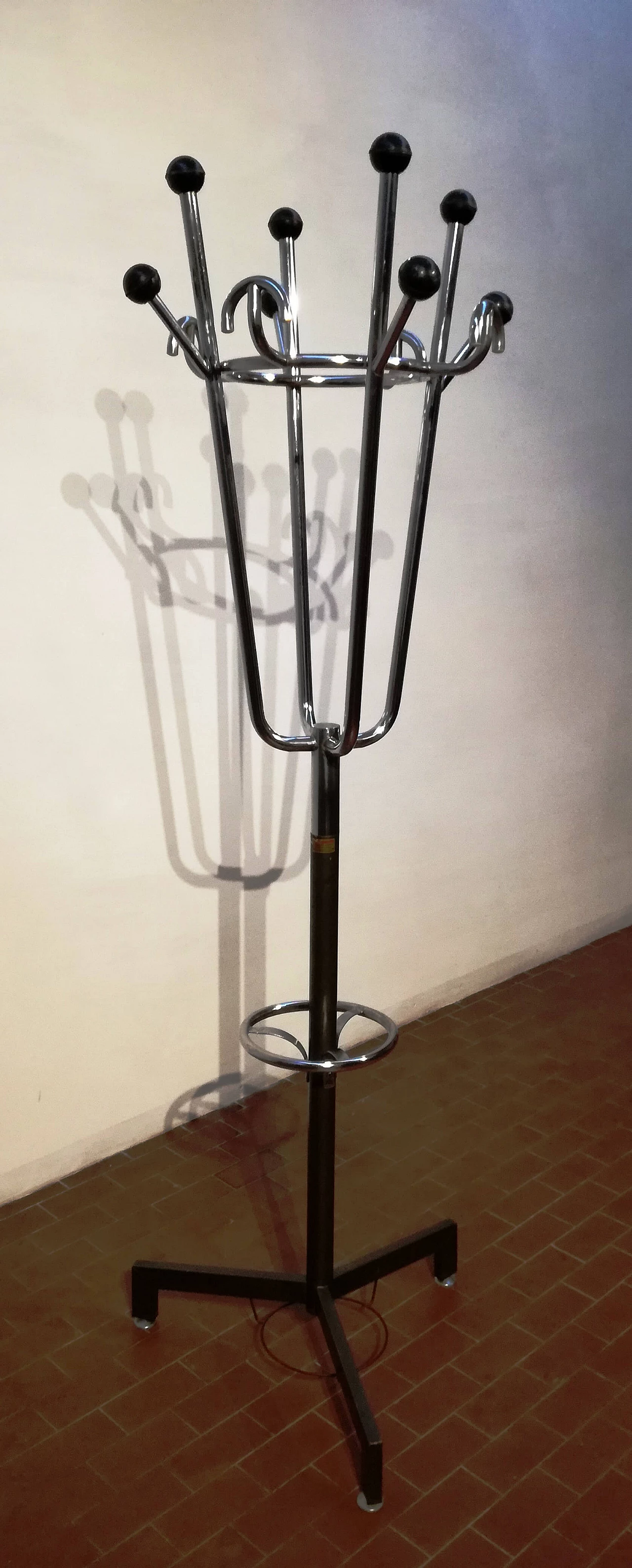 Appendiabiti a stelo in metallo, anni '60 1190750