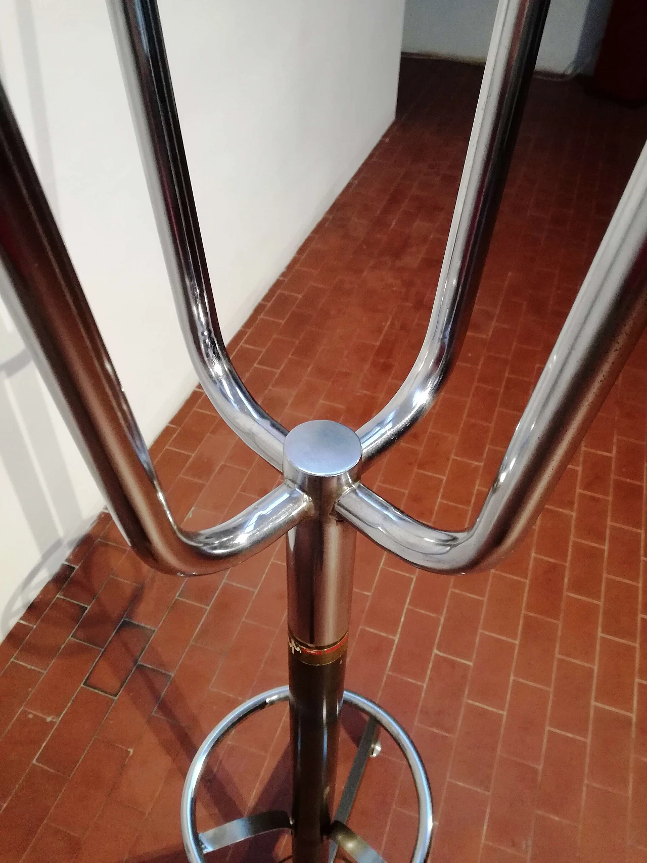 Appendiabiti a stelo in metallo, anni '60 1190753