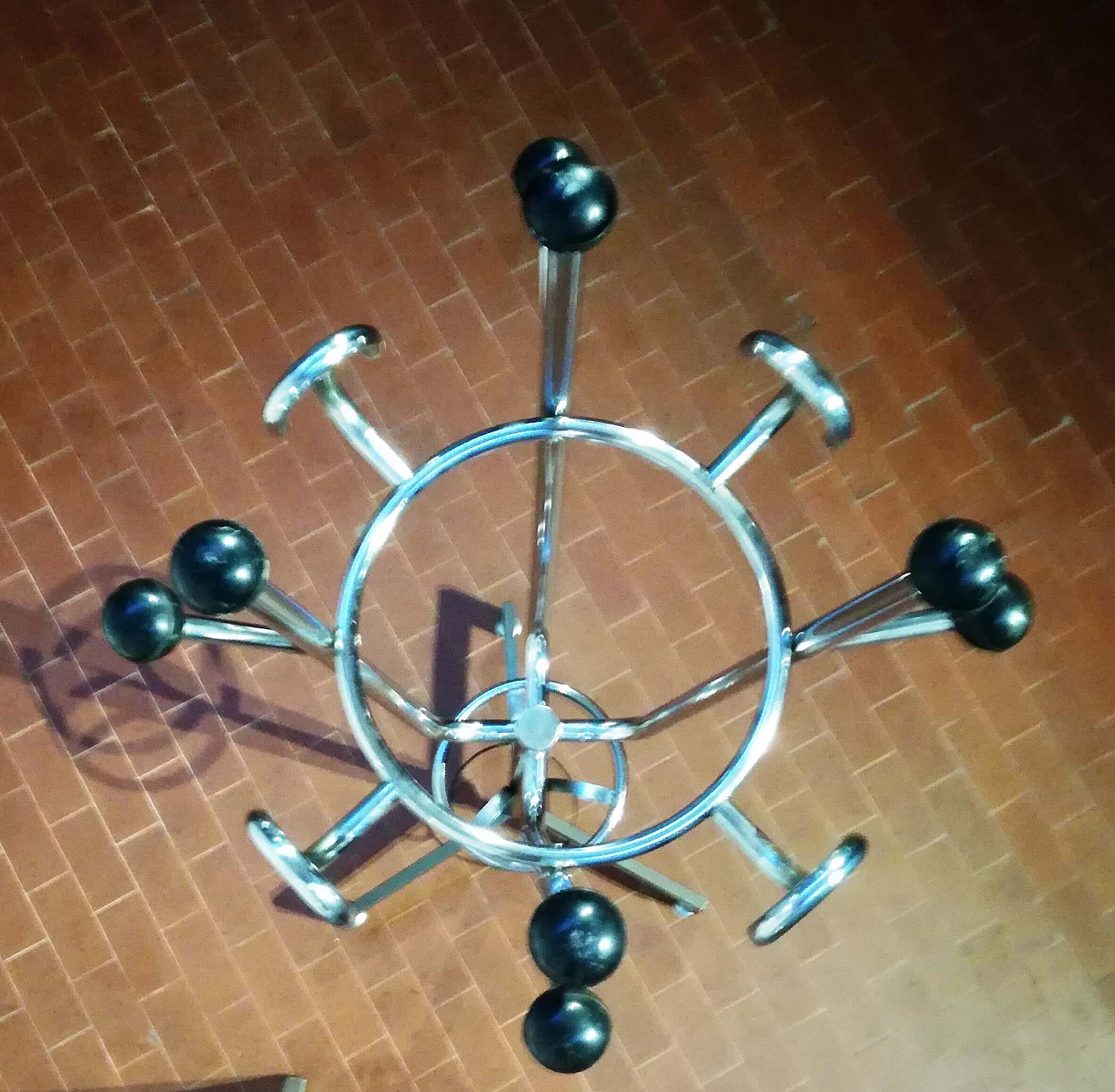 Appendiabiti a stelo in metallo, anni '60 1190755