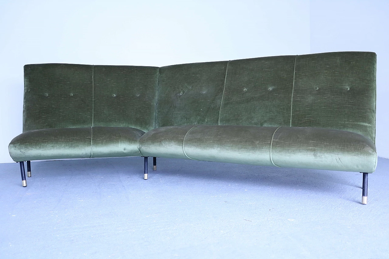 Green velvet sofa, 1950s 1191015