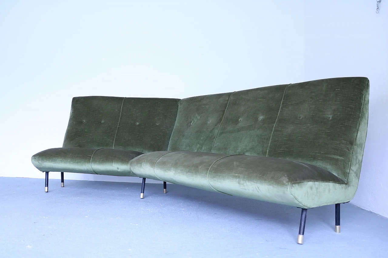 Green velvet sofa, 1950s 1191022