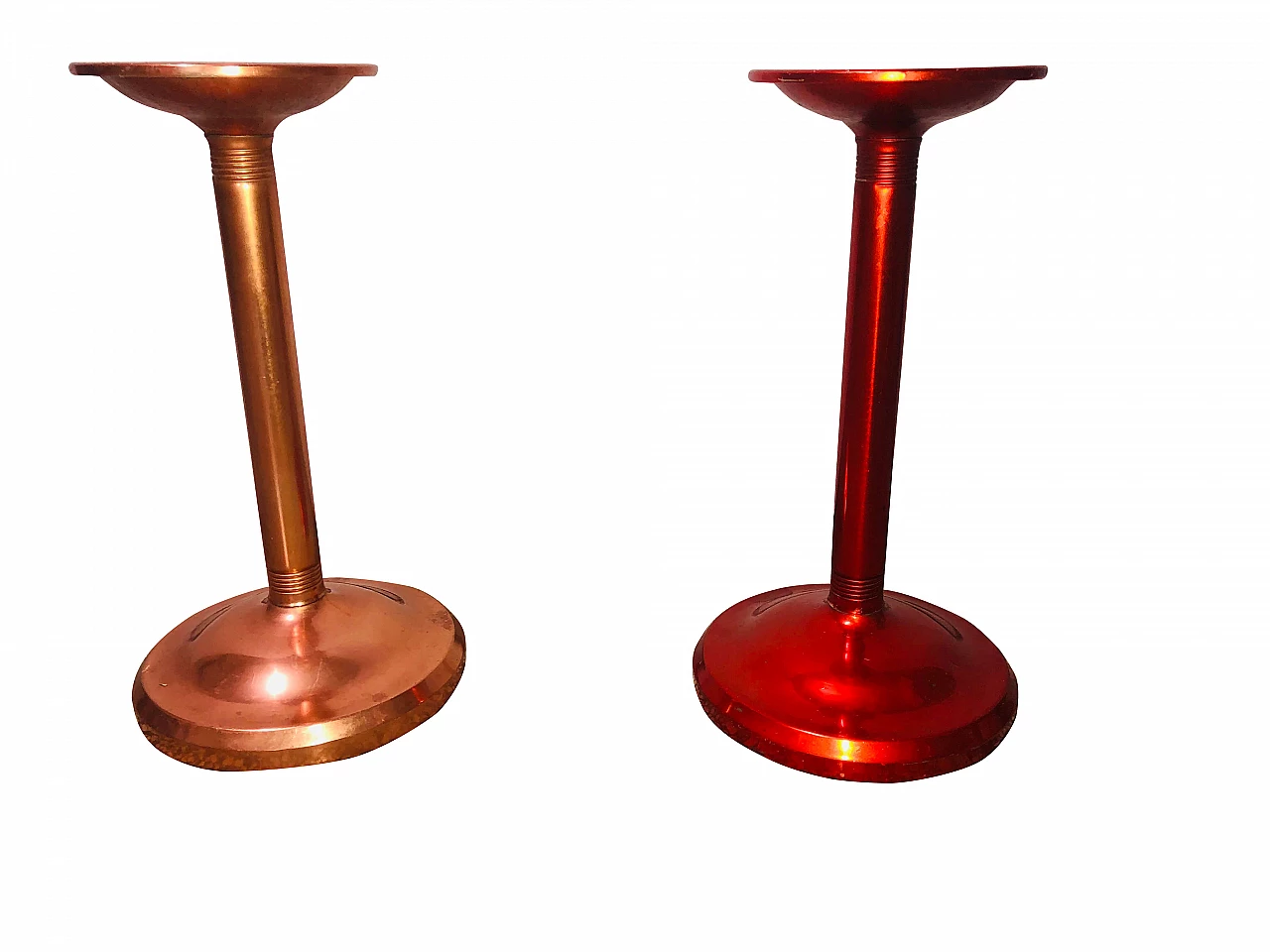 Pair of pedestals in aluminum vase holder, 60s 1191893