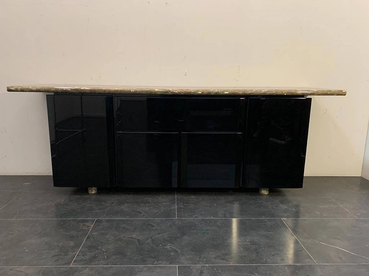 Sideboard with quartz top and black base by Giotto Stoppino for Acerbis, 70s 1191949