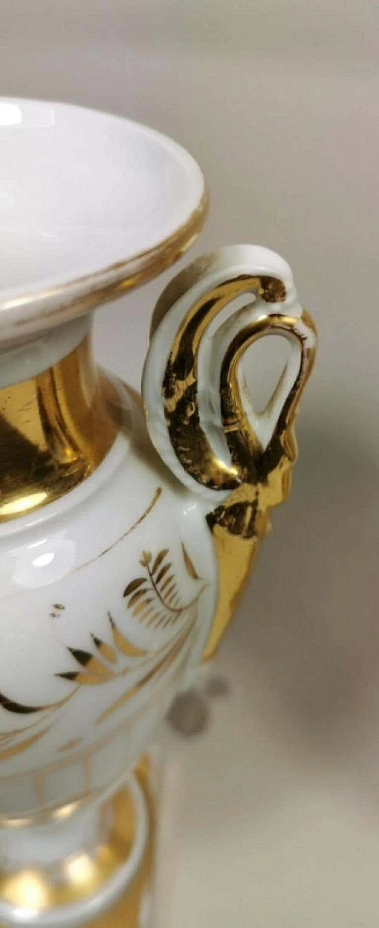 Pair of hand painted Napoleon III vases in porcelain de Paris, 19th century 1192319