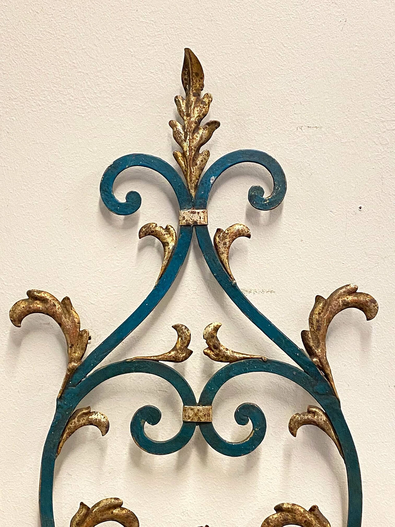 Applique in ferro battuto e legno, anni '40 1192957