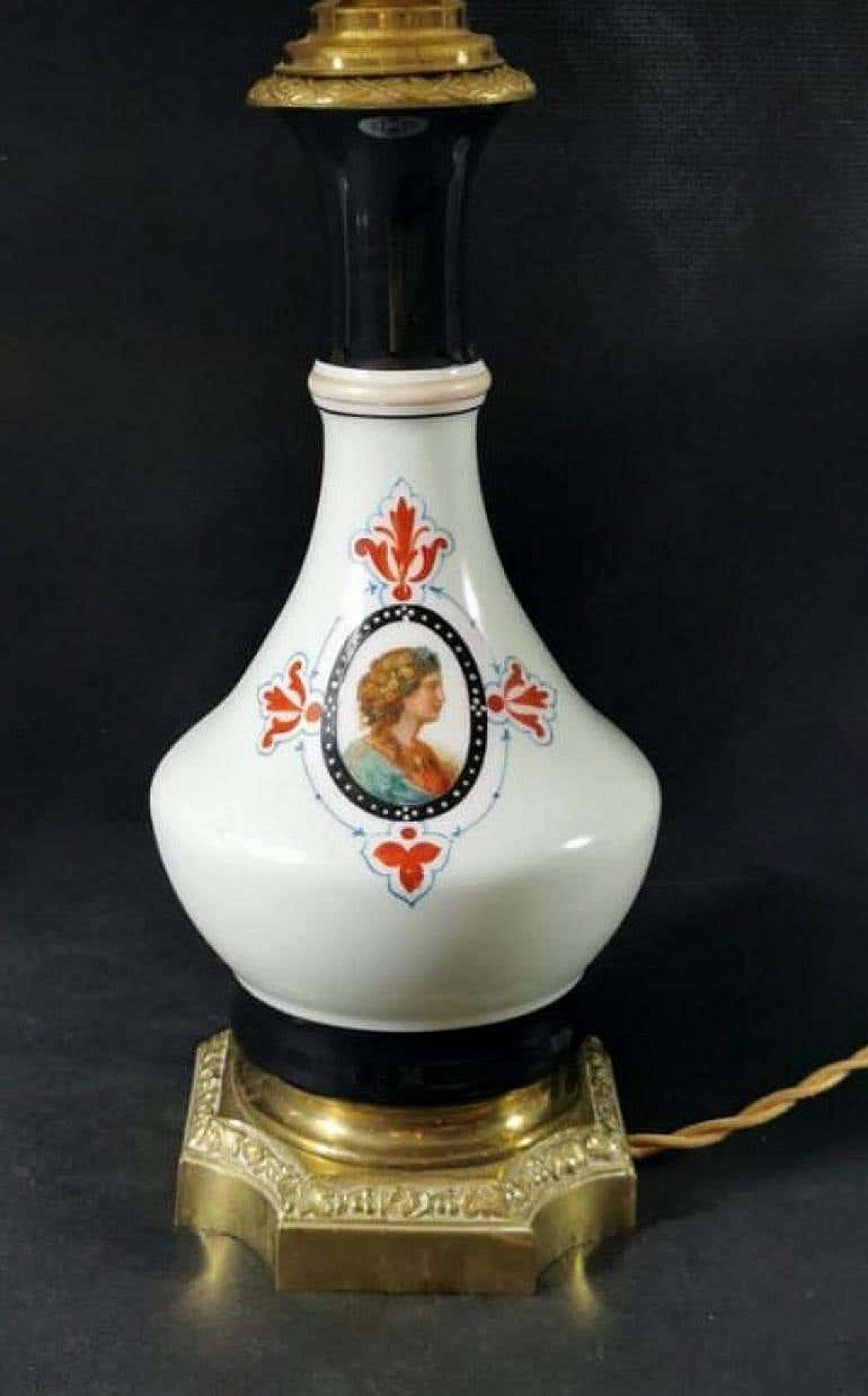 Coppia di lampade a olio Napoleone III in porceain de Paris 1193315