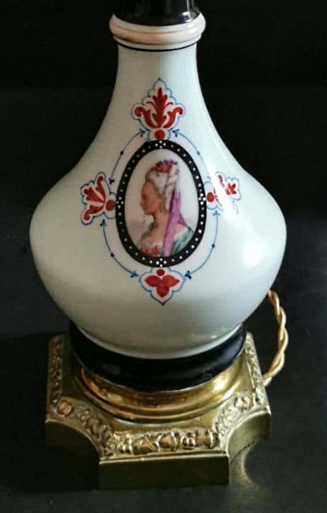 Coppia di lampade a olio Napoleone III in porceain de Paris 1193318