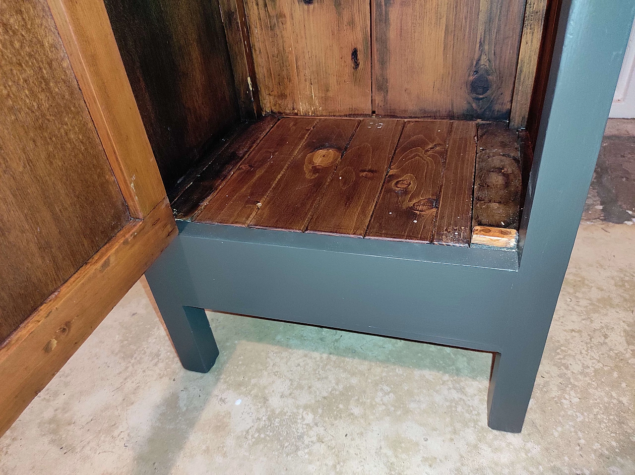 Fir and marble nightstand, 20s 1193336