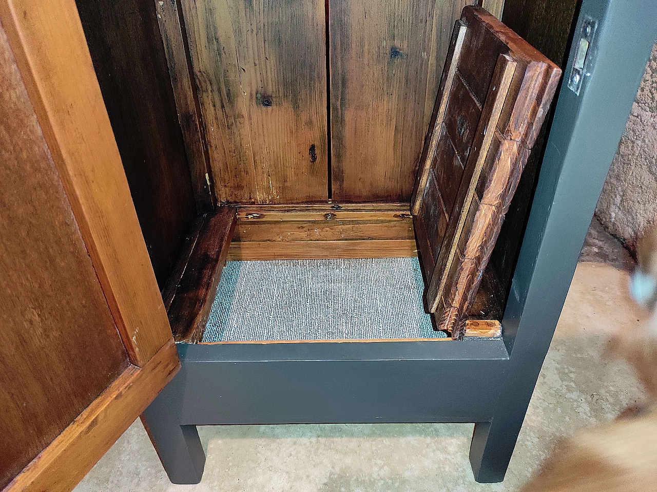 Fir and marble nightstand, 20s 1193337