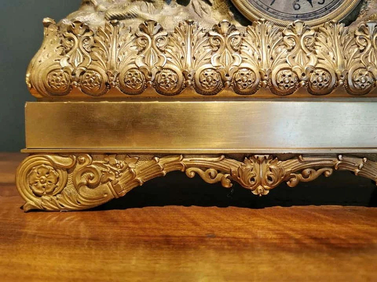 Louis XVI style mantel clock in gilded bronze, 19th century 1193547