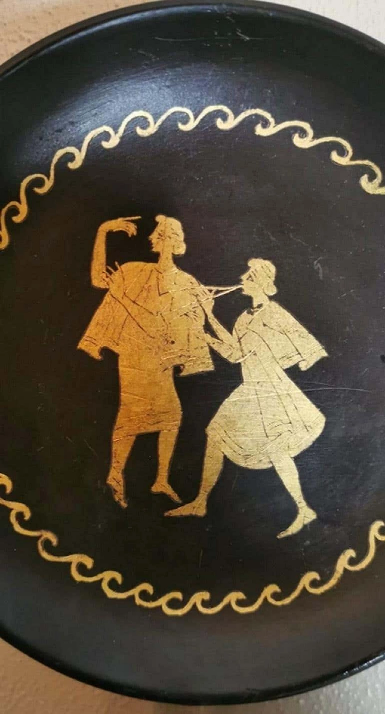 Coppia di piattini in ceramica Bucchero con decorazione in foglia d'oro di Carlo Alberto Rossi, anni '50 1193709
