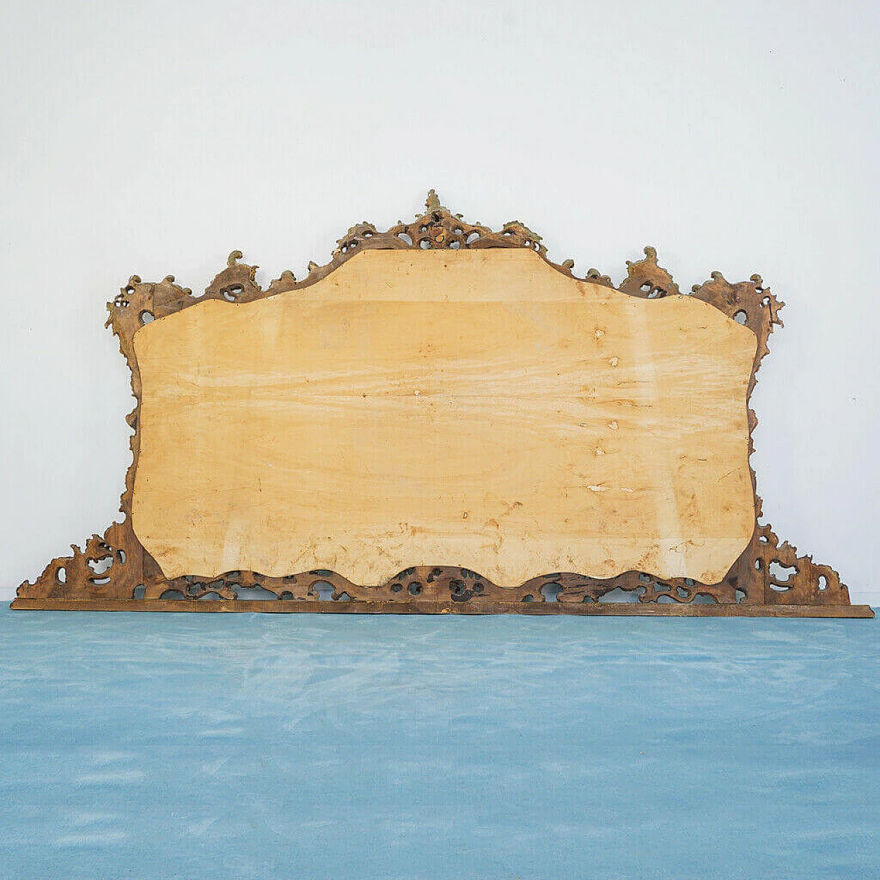 Specchio a parete in legno dorato, anni '50 1193809