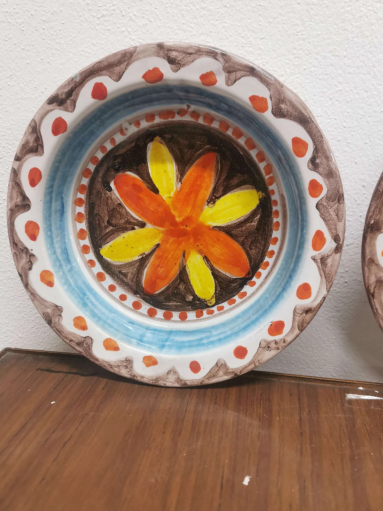 Coppia di piatti in ceramica De Simone, anni '70 1194820