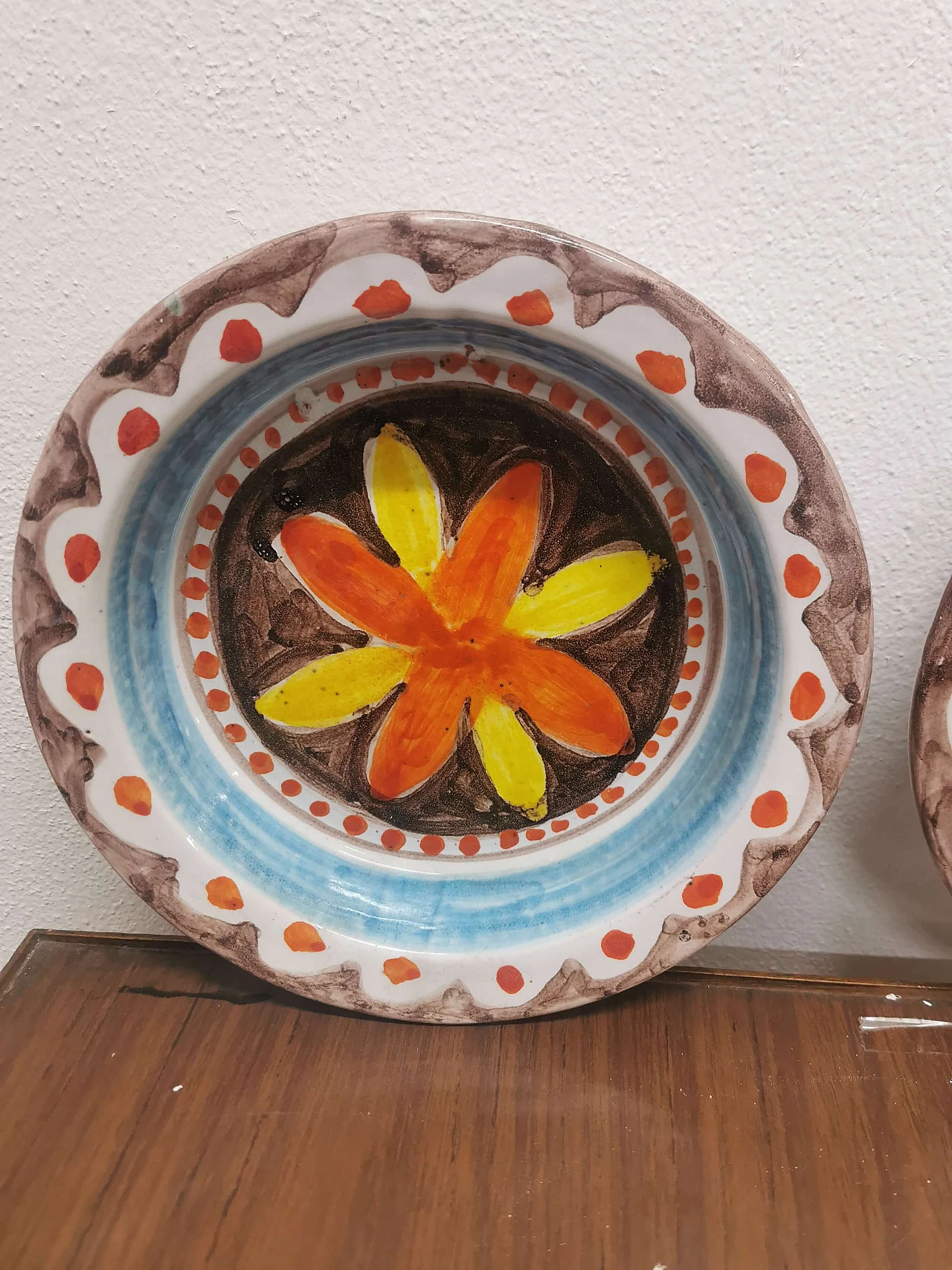 Coppia di piatti in ceramica De Simone, anni '70 1194822