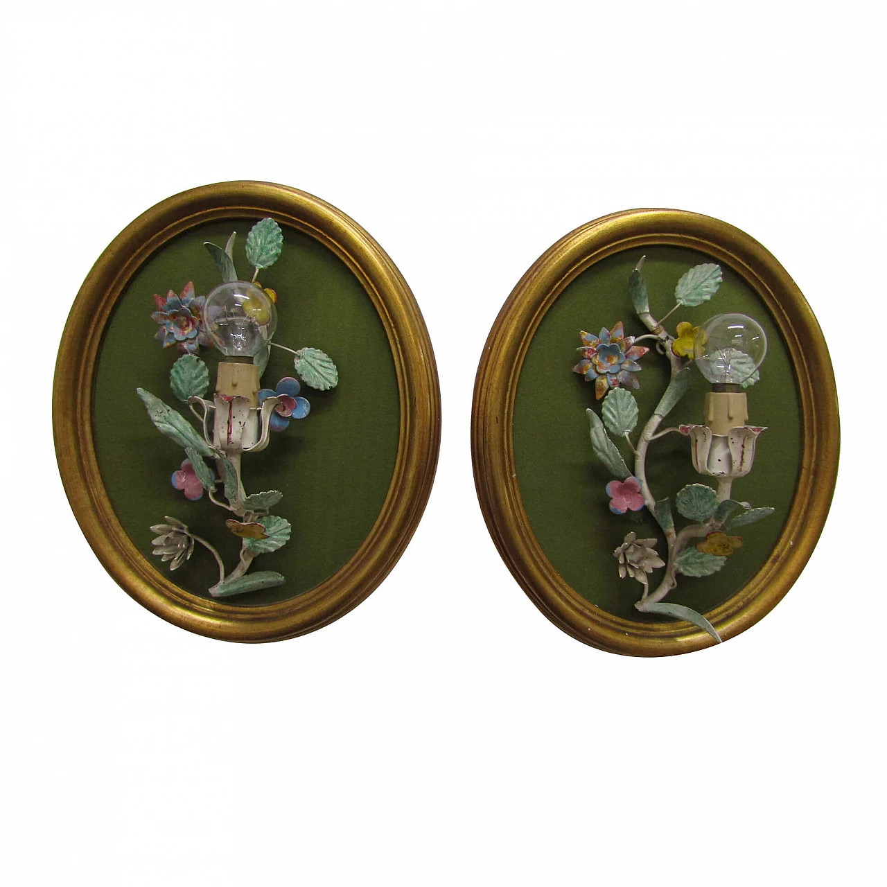 Coppia di applique in metallo dipinti stile veneziano entro cornici, anni '50 1195980