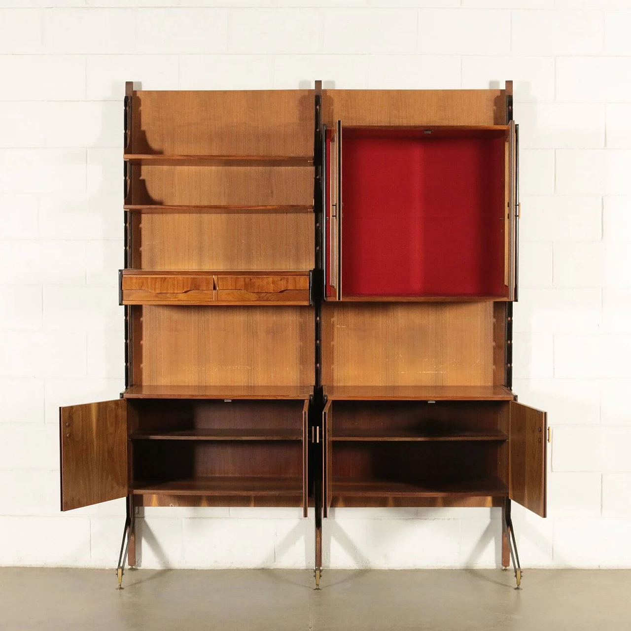 Bookcase in walnut and metal, 60s 1196319