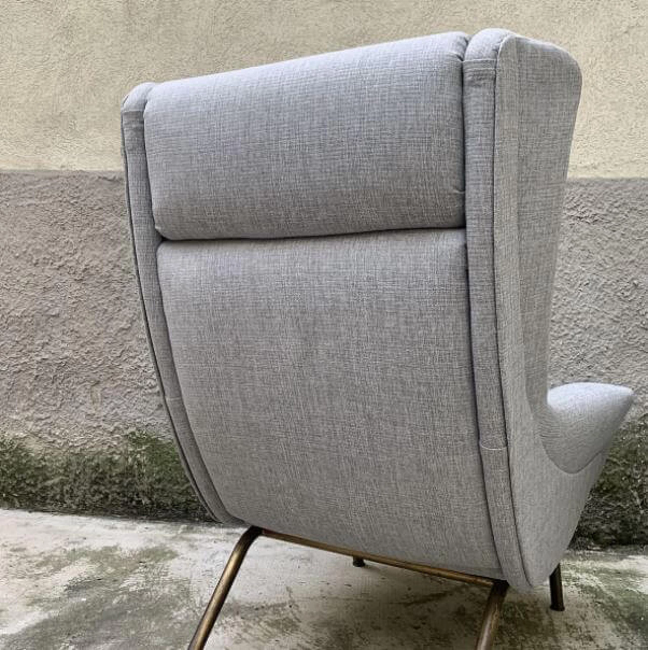 Coppia di poltrone con gambe in ottone, anni '50 1196616