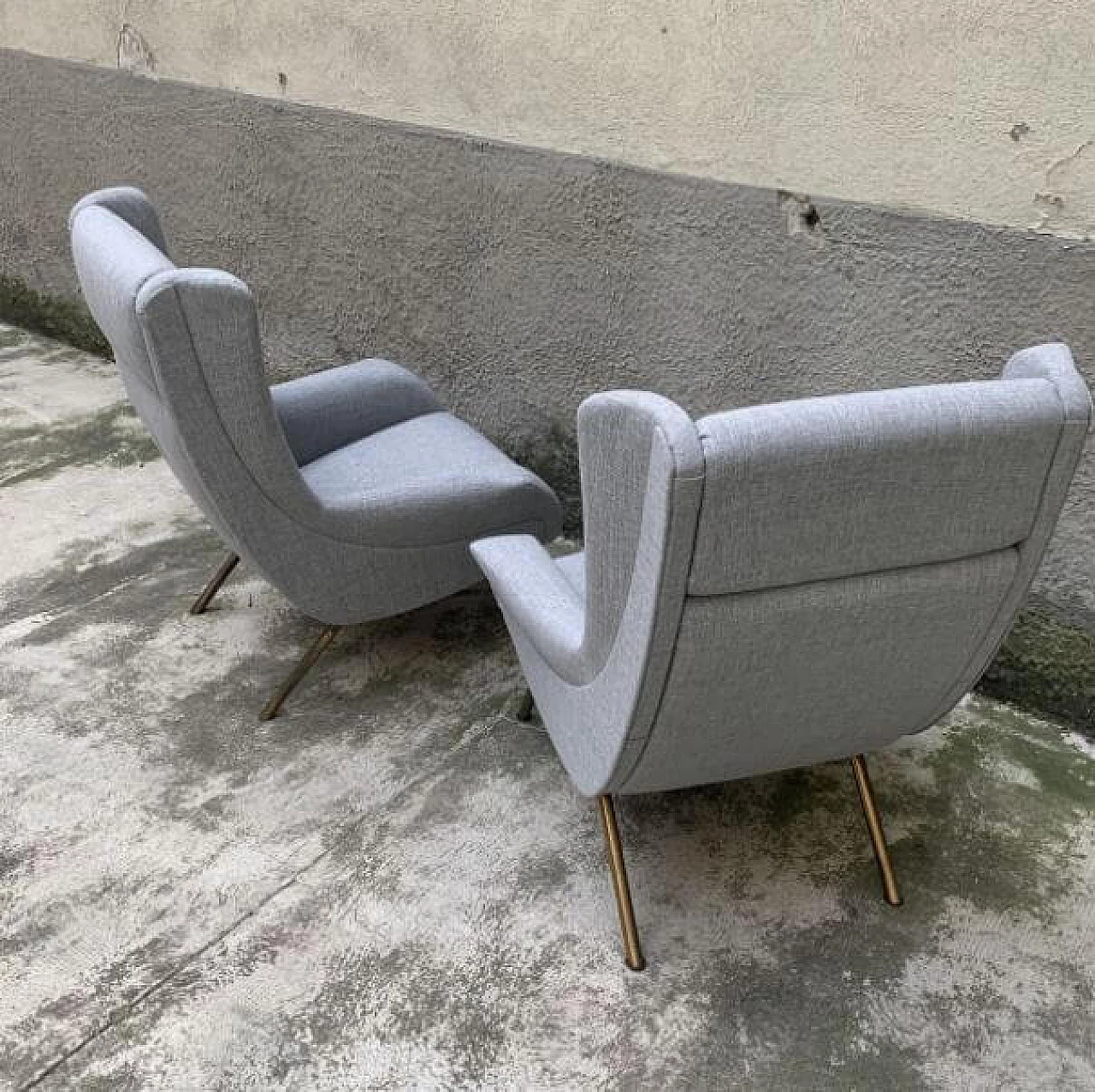 Coppia di poltrone con gambe in ottone, anni '50 1196617