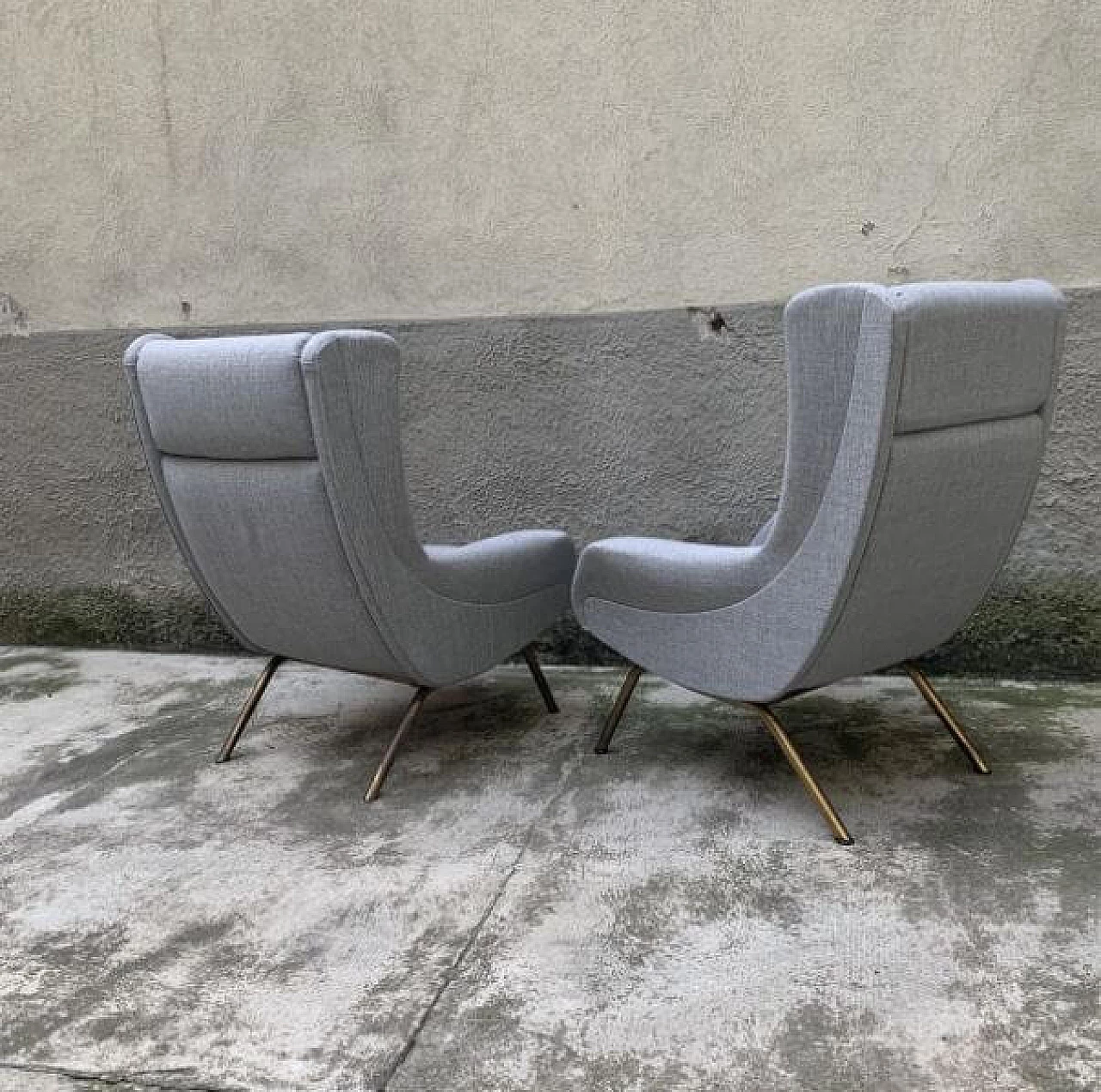 Coppia di poltrone con gambe in ottone, anni '50 1196618