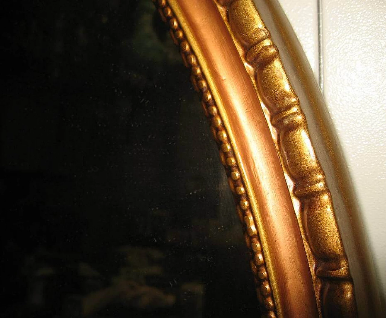 Specchiera ovale dorata a oro Matto, anni '70 1196799