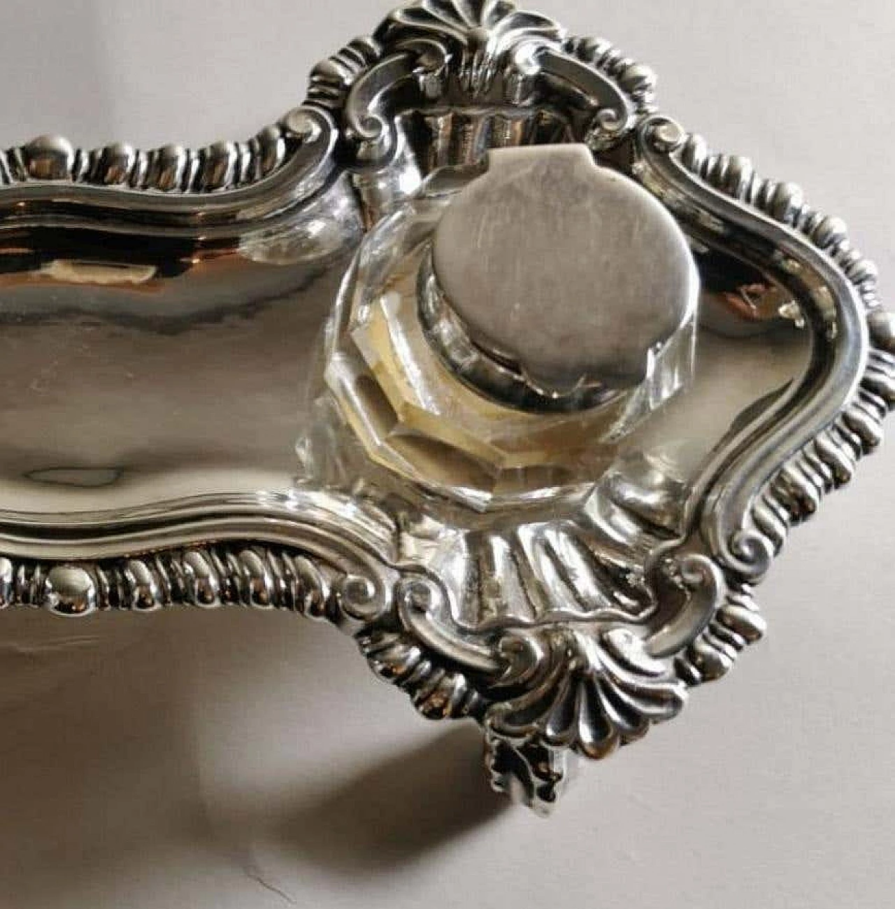 Queen Anne style Victorian inkwell in silver plated, 19th century 1196969