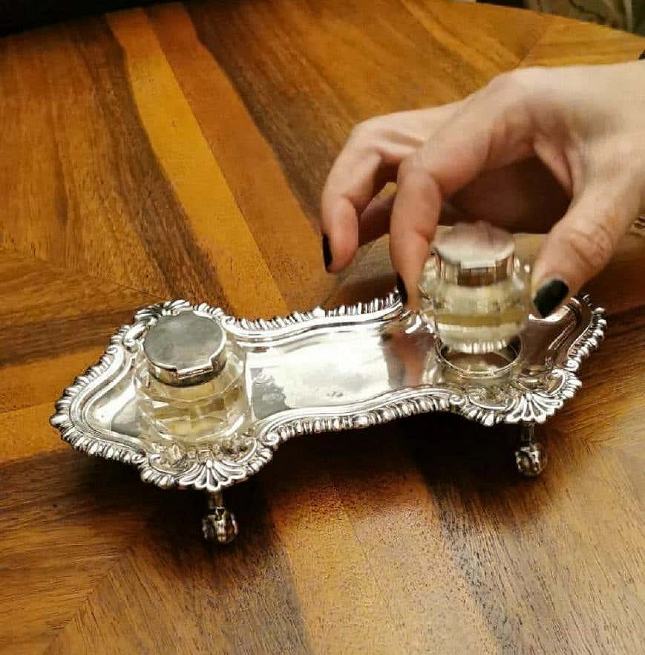 Queen Anne style Victorian inkwell in silver plated, 19th century 1196981
