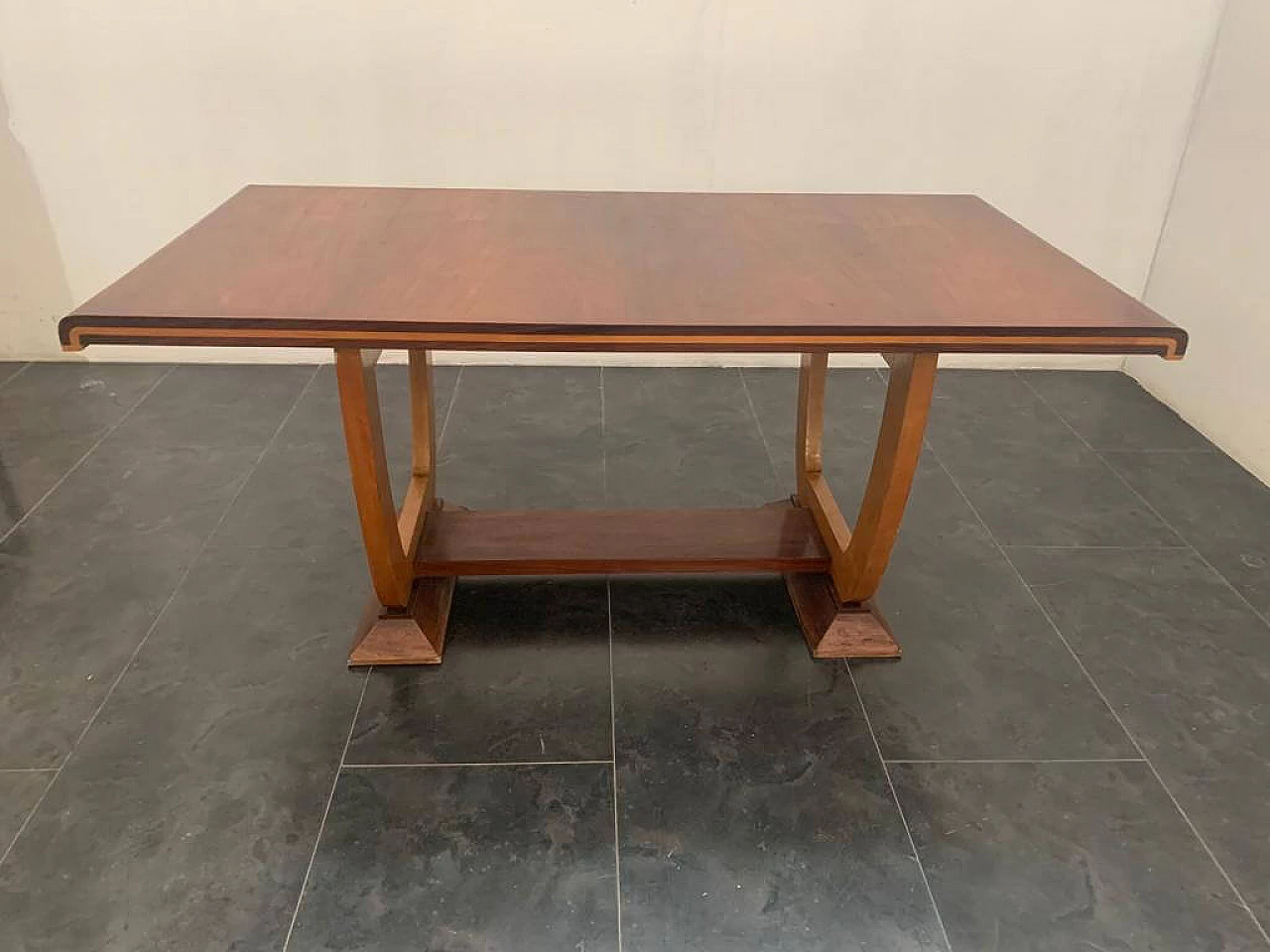 Dining table in elm and maple, 40s 1197446