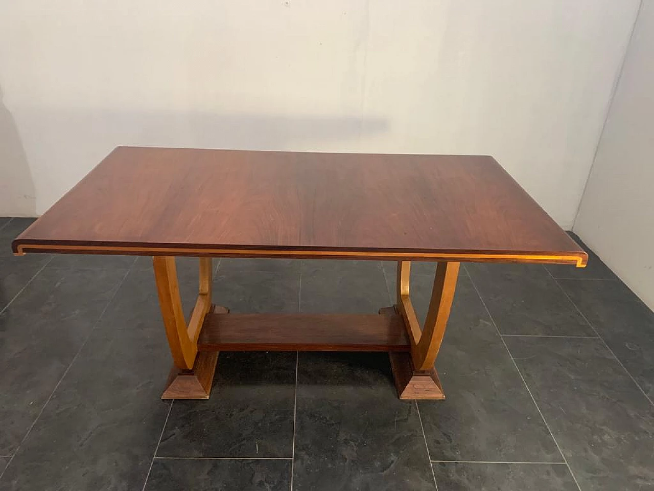 Dining table in elm and maple, 40s 1197448