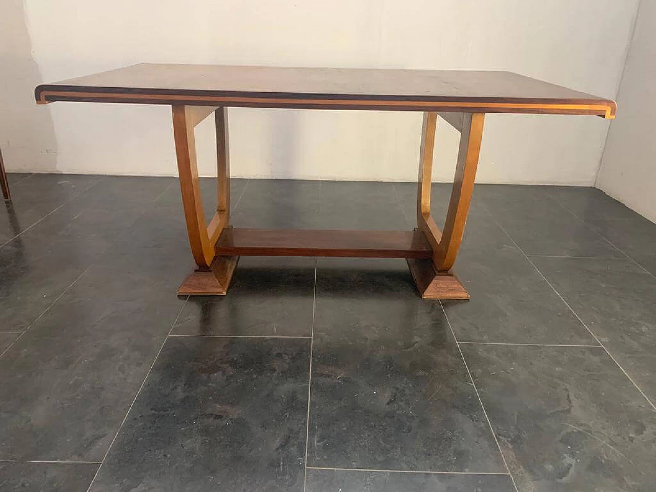 Dining table in elm and maple, 40s 1197449