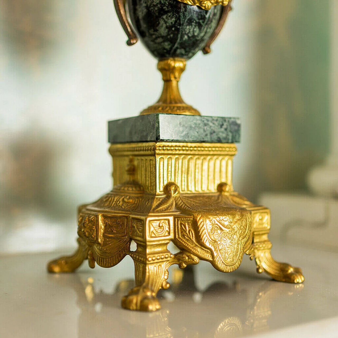 Pair of candelabra and clock in Verde Alpi marble and bronze, 50s 1197748