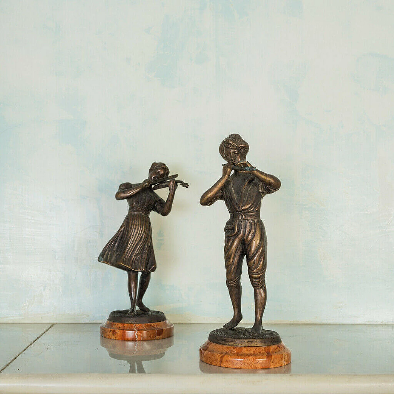 Coppia di statue in bronzo di suonatori, fine '800 1198409