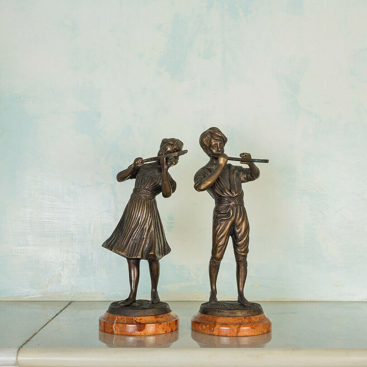 Coppia di statue in bronzo di suonatori, fine '800 1198410