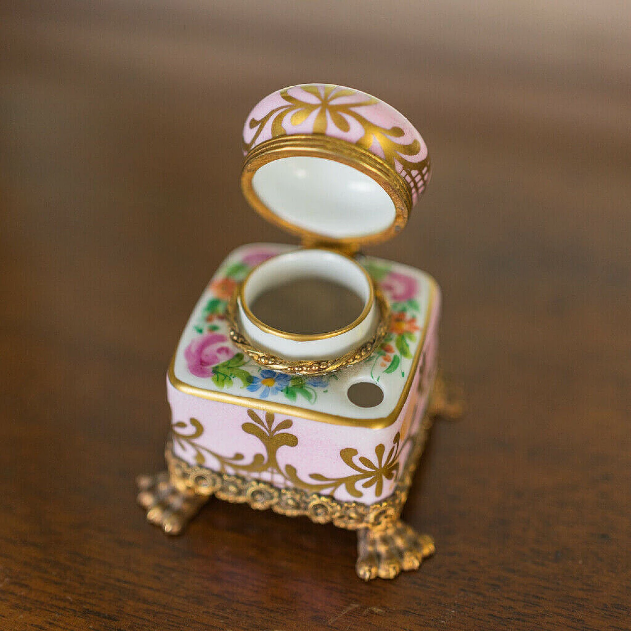 Inkwell and blotter in porcelain and gilt bronze, 19th century 1198454