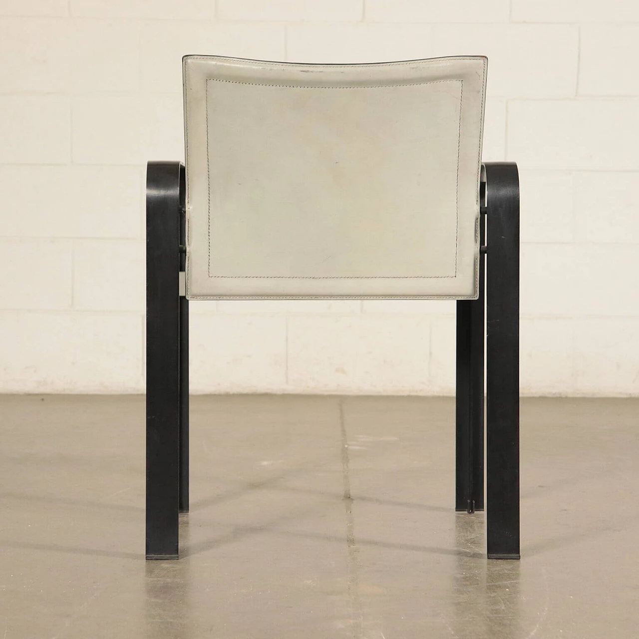 4 Chairs in aluminum and leather, 80s 1198708