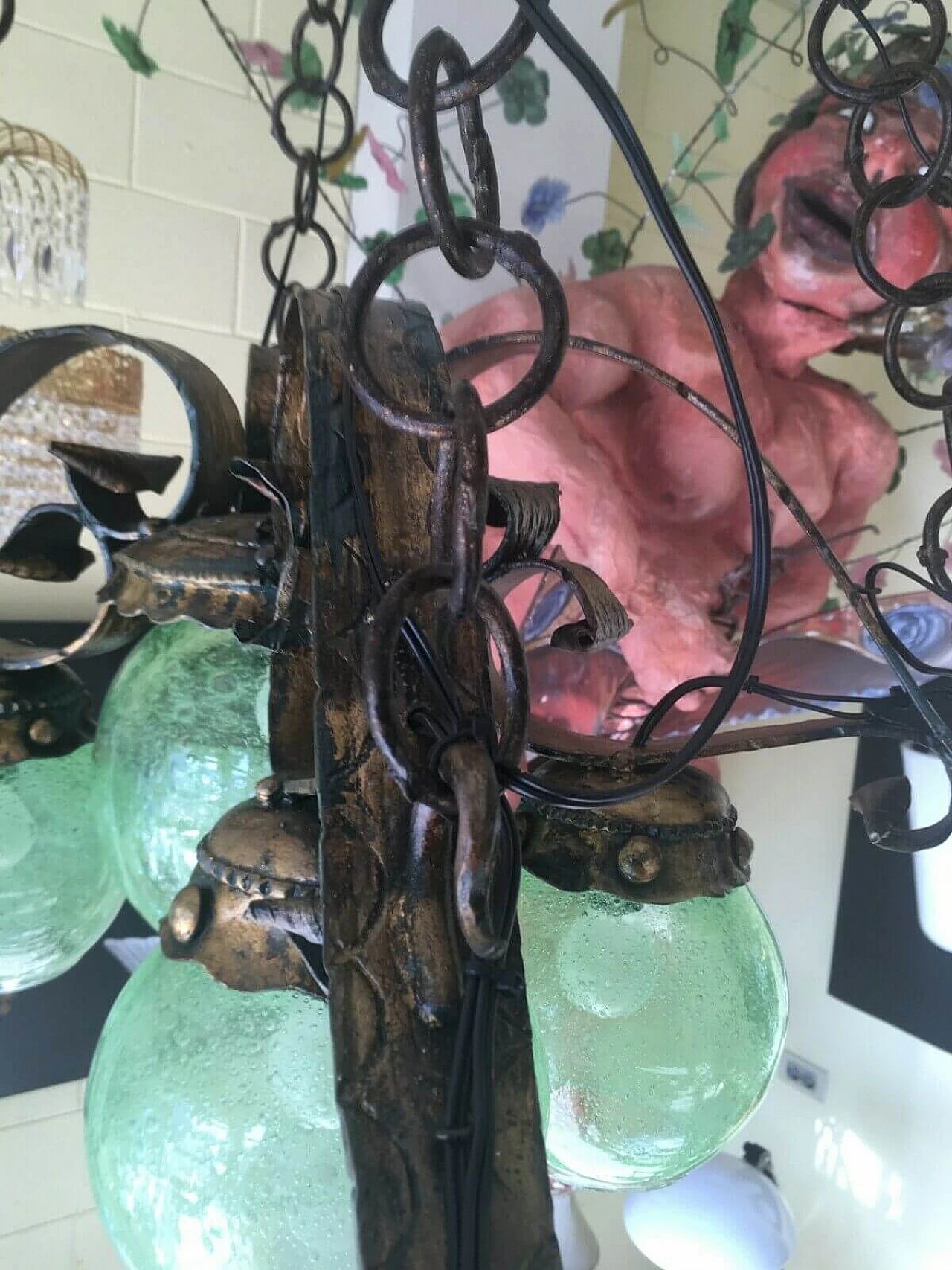 Lampadario in ferro battuto e vetro di Murano di Longobard, anni '60 1198798