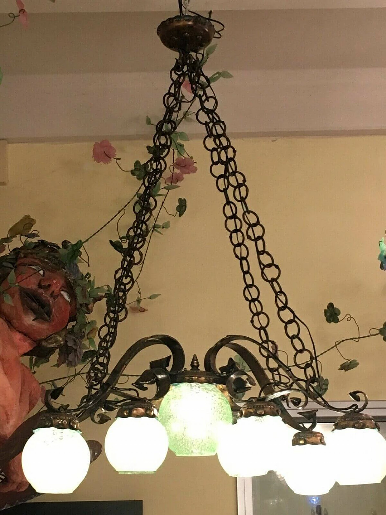 Lampadario in ferro battuto e vetro di Murano di Longobard, anni '60 1198804