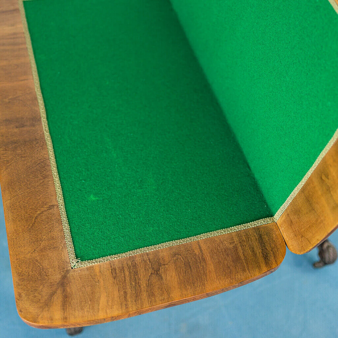 Writing and playing table in walnut briar, 19th century 1199091