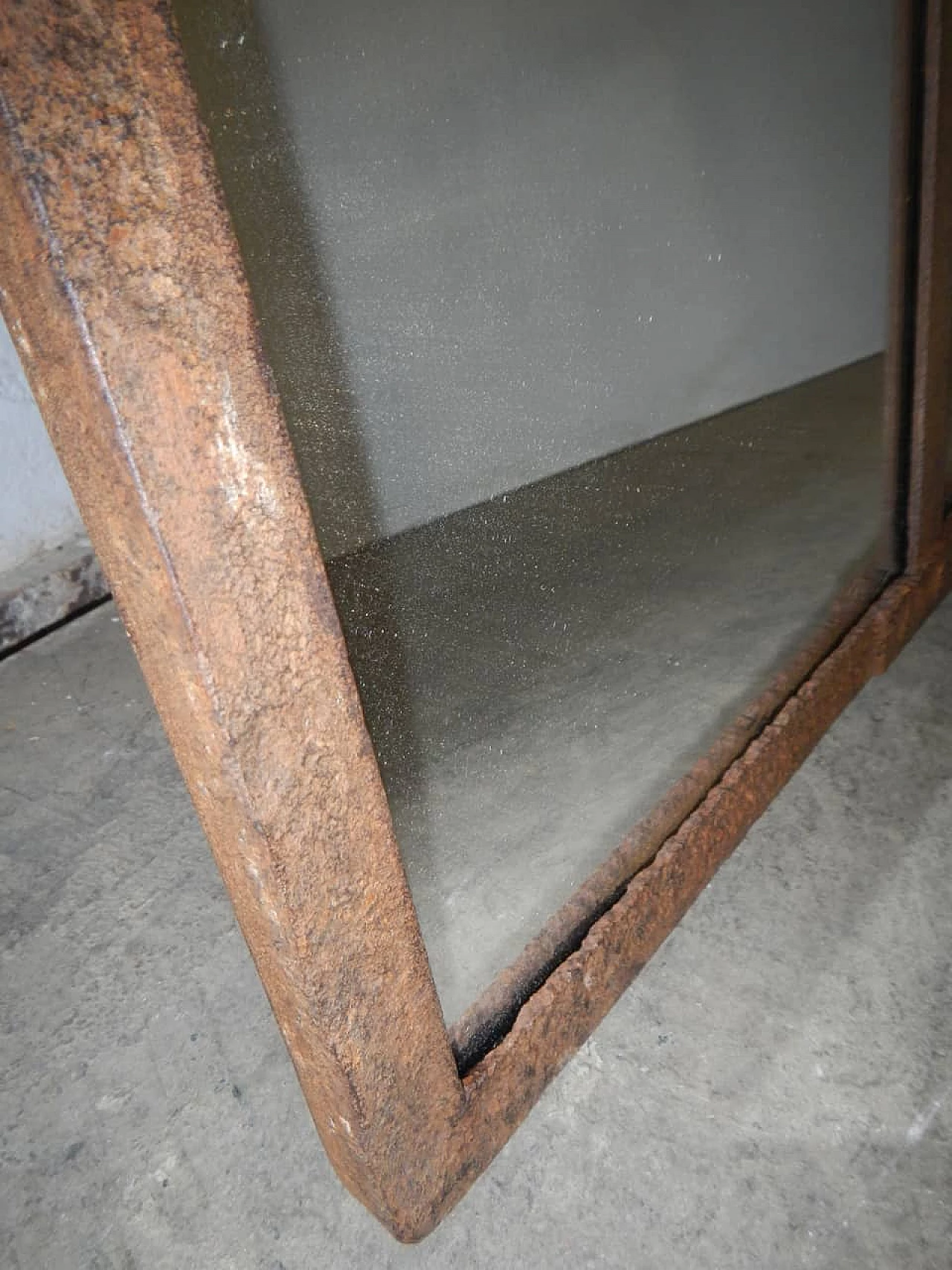 Specchio con telaio in ferro, anni '40 1200686