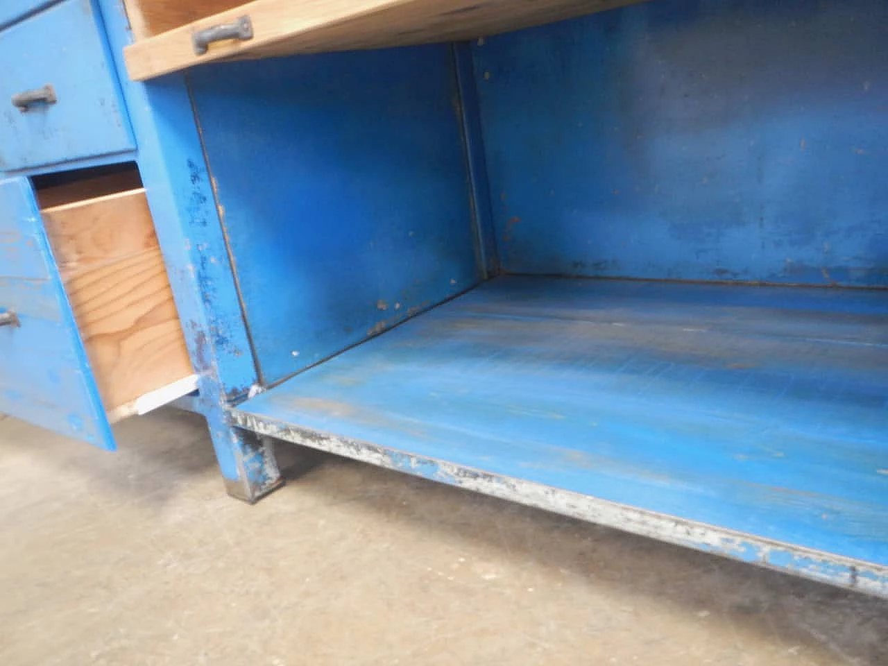 Industrial bench with drawers, 70s 1200915