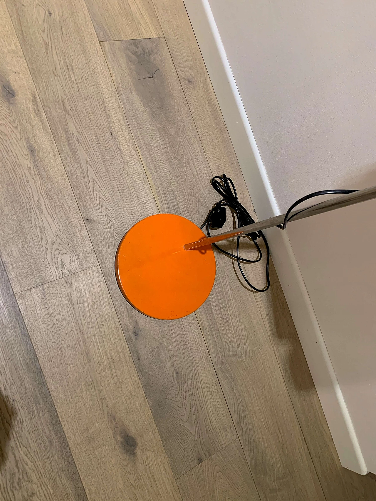 Lampada da terra arancione, anni '60 1202683