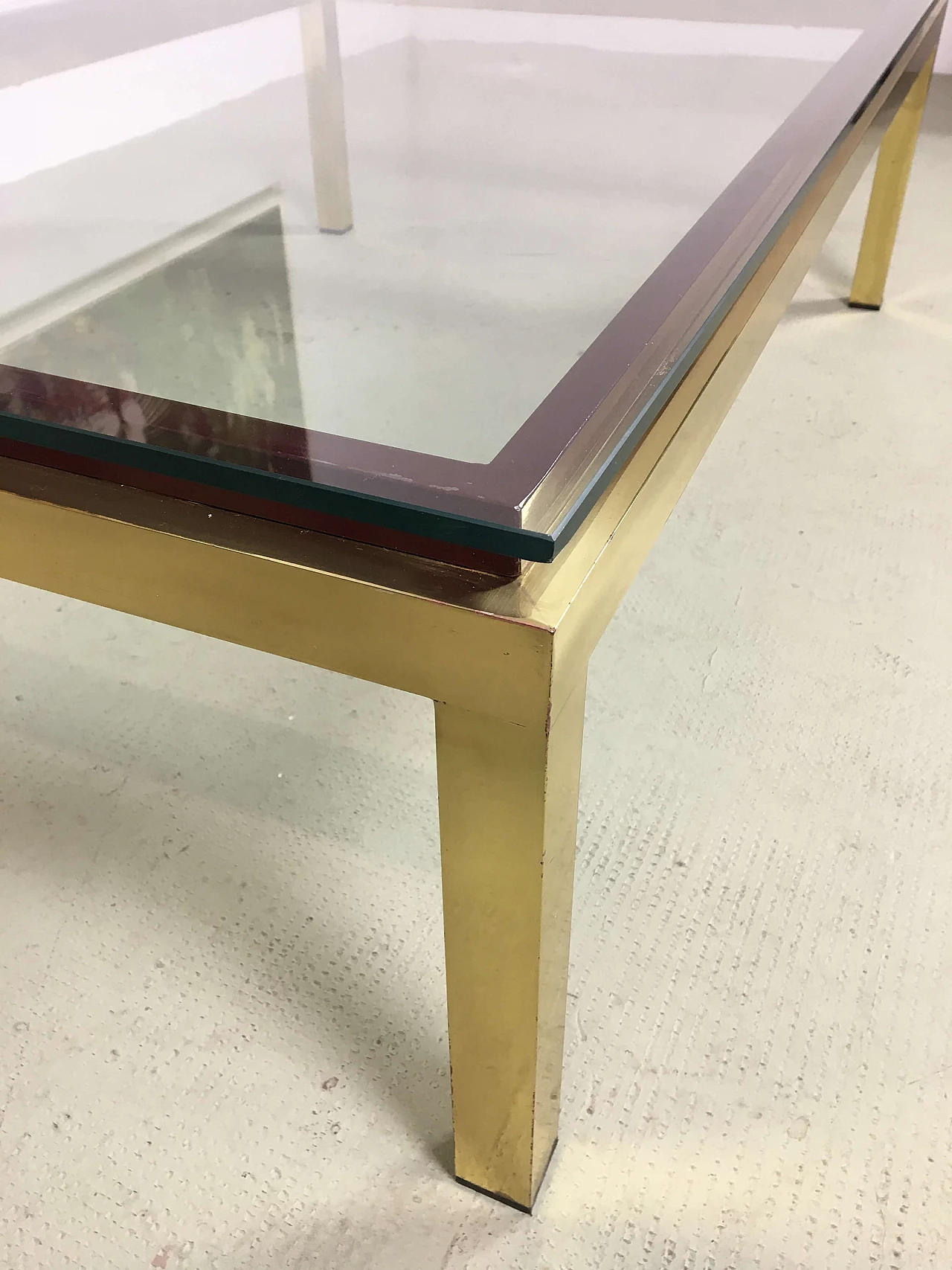 Tavolino da salotto in ottone e vetro, anni '70 1203144