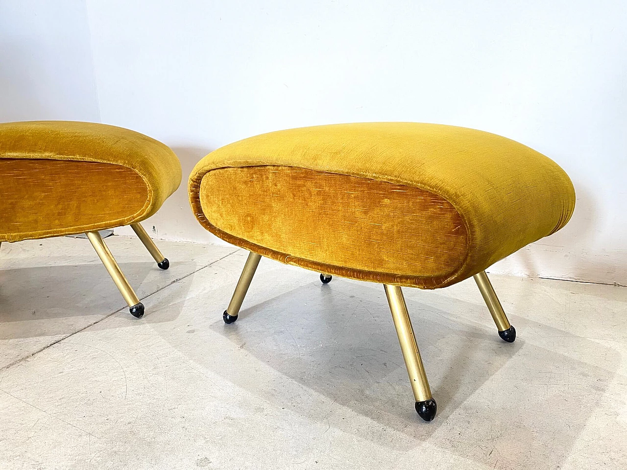 Pair of yellow stools in yellow velvet, 60s 1205146