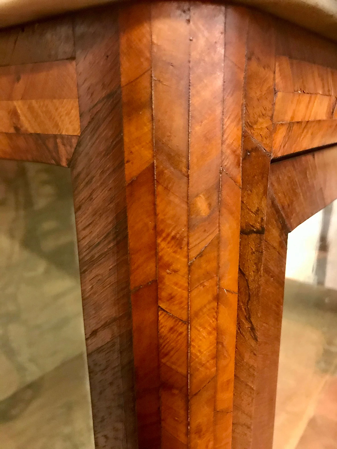 Louis XVI showcase veneered in walnut and bois de rose, threaded, white marble top, original 18th century 1206045