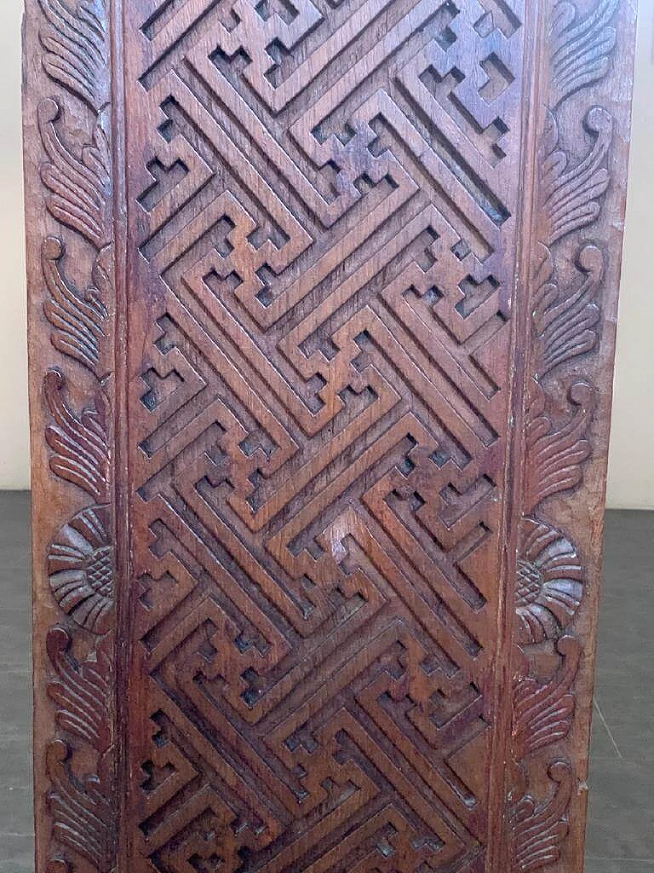 Specchio con pannello coloniale in teak, anni '70 1206947