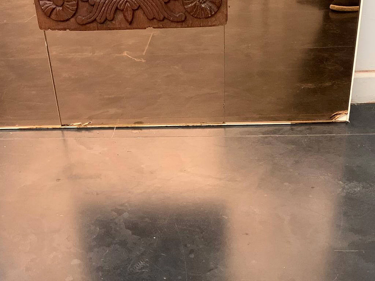 Specchio con pannello coloniale in teak, anni '70 1206950